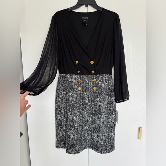 🎄🎁 Gorgeous A line Dress with 8 golden B buttons Shear long sleeves black large - Picture 2 of 10